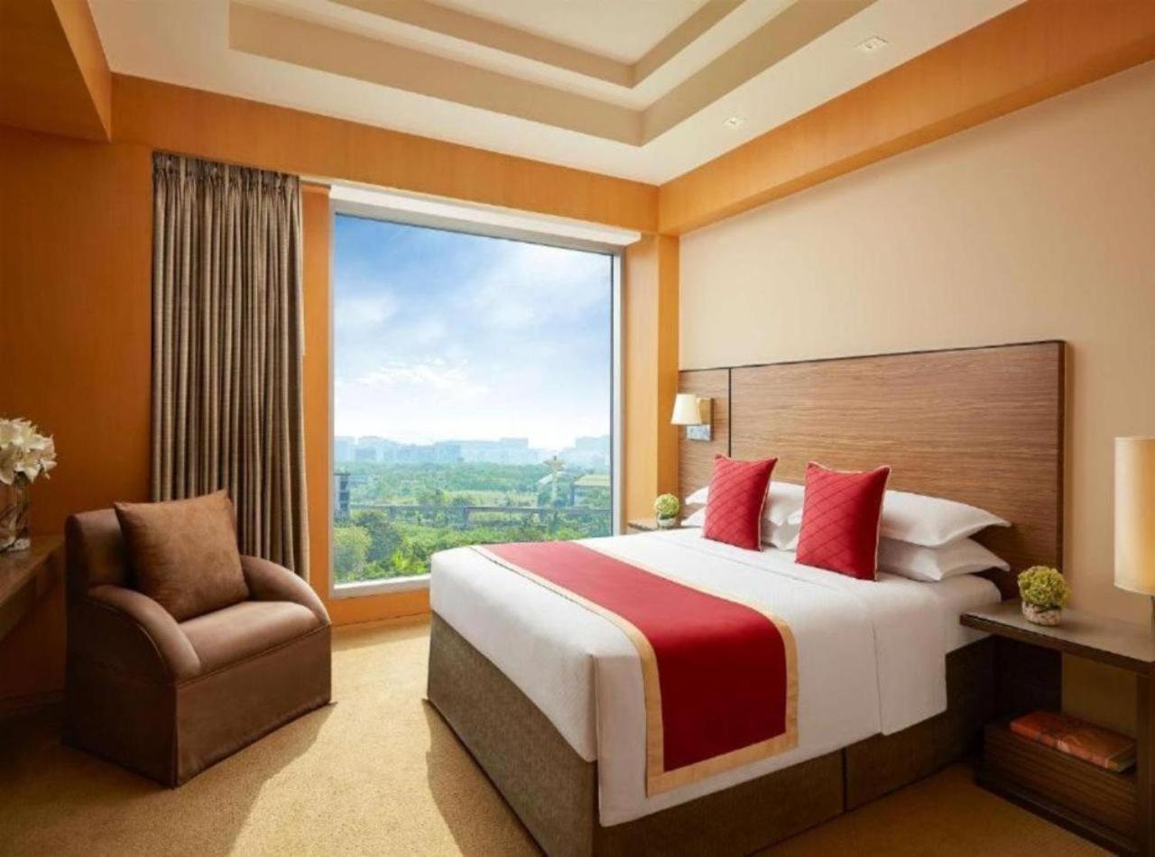 Rosewood Suites A Family Hotel Near Delhi Airport Neu-Delhi Exterior foto