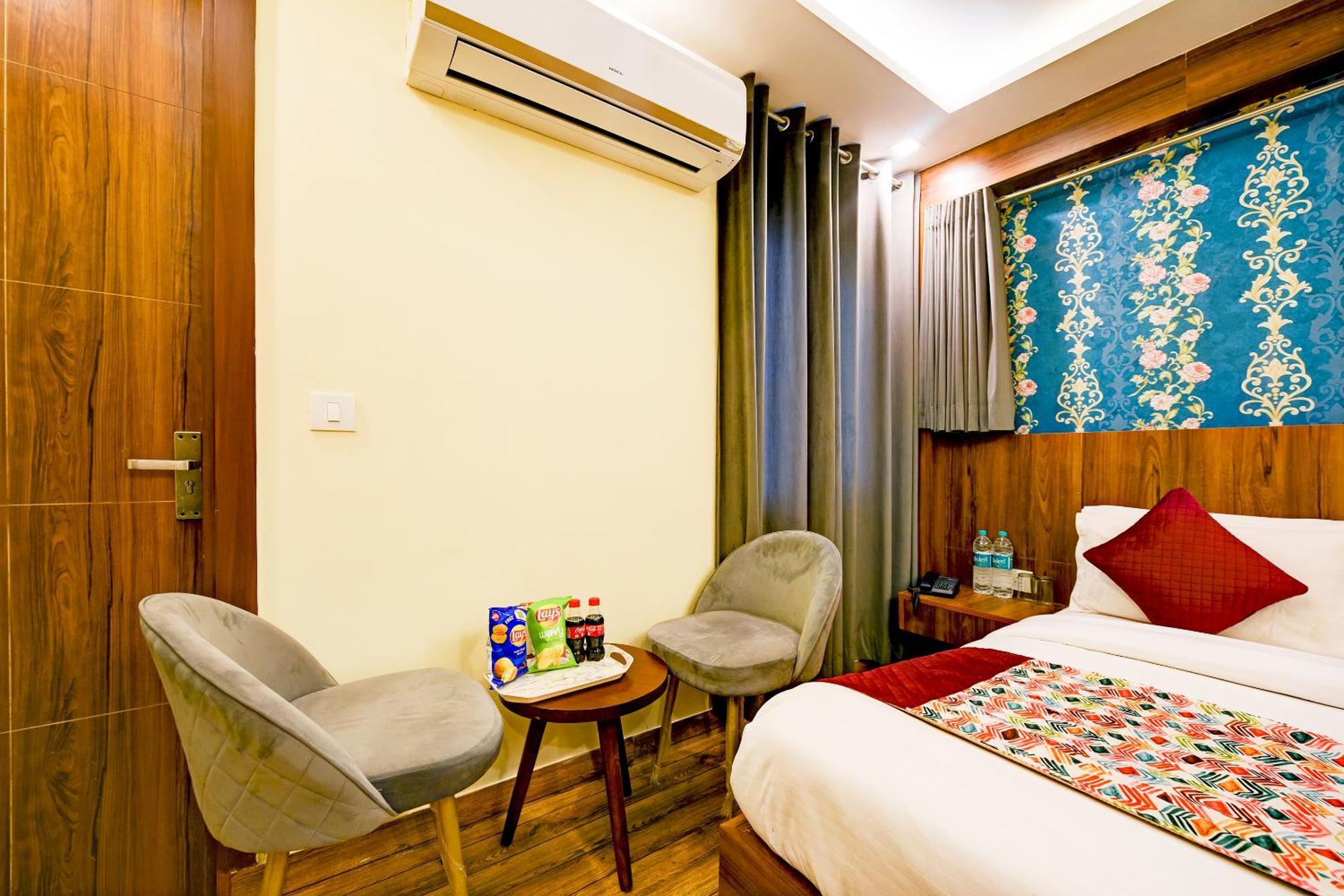 Rosewood Suites A Family Hotel Near Delhi Airport Neu-Delhi Exterior foto